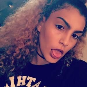 Meet your Posher, Janelle